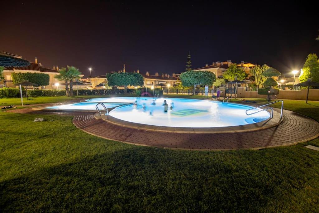 Disfruta De La Playa Y Piscina, Acogedora Casa Villa Santa Pola Ngoại thất bức ảnh